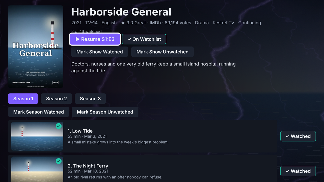 The Prisflex App on a TV: a show's page with Resume S1:E3, its three seasons and the episodes of season 1 with watched marks.